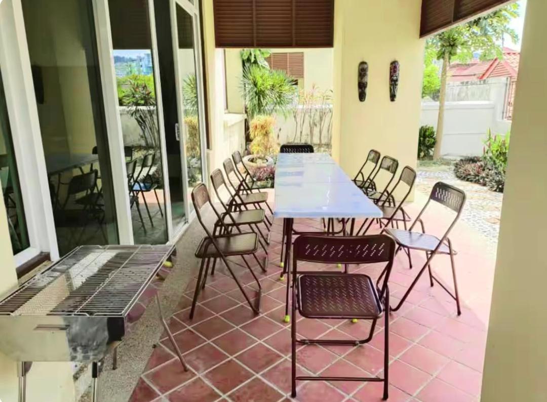 25 Guests Batu Feringhi Miami Miami Villa Batu Ferringhi