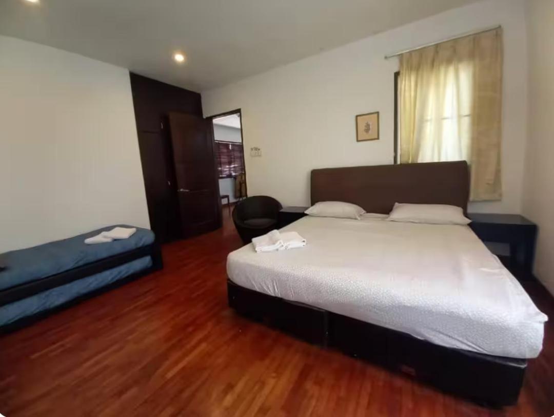 Villa 25 Guests Batu Feringhi Miami Miami