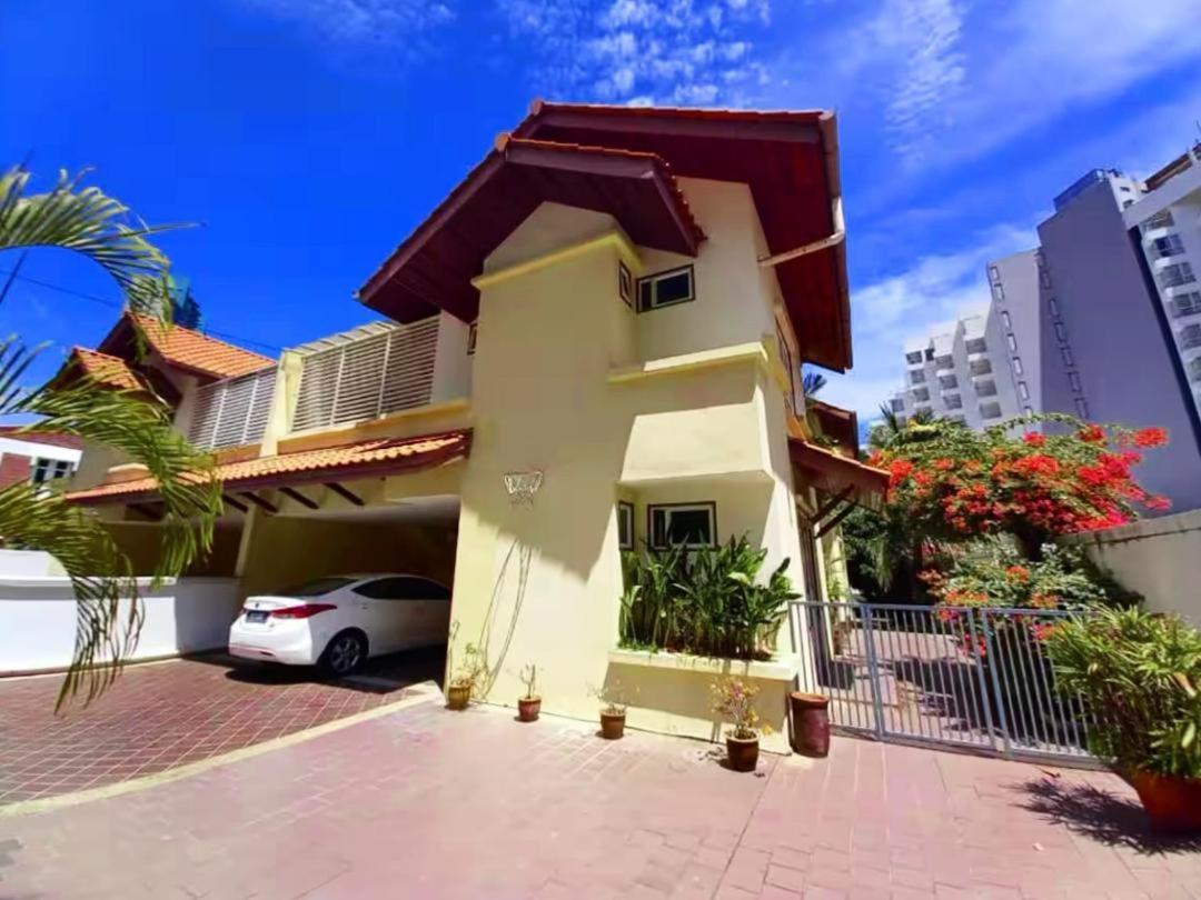 Villa 25 Guests Batu Feringhi Miami Miami Batu Ferringhi