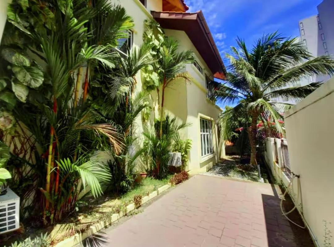 25 Guests Batu Feringhi Miami Miami Villa